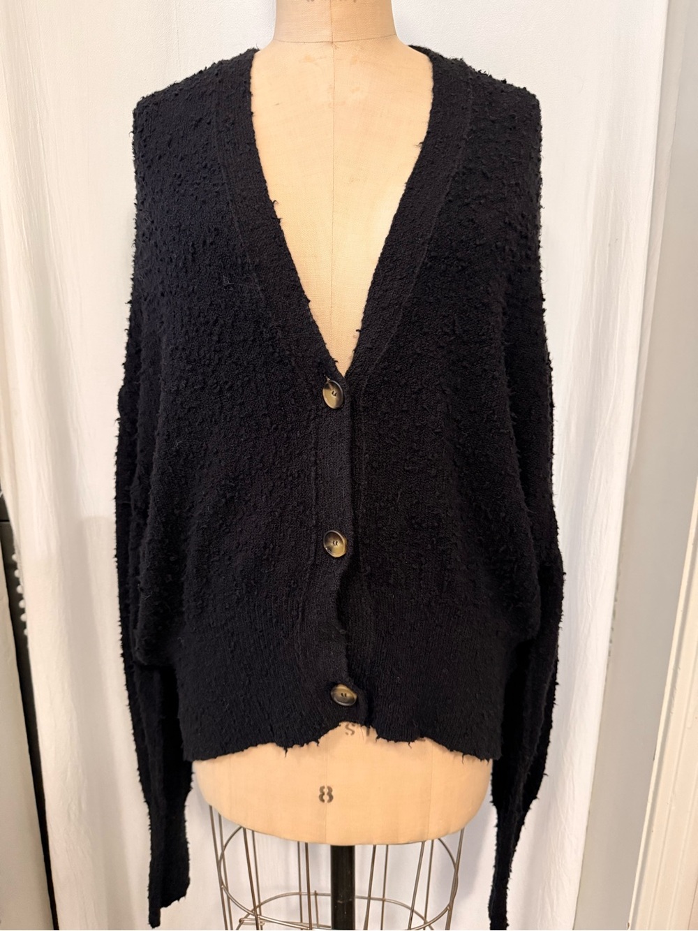 Free People, Cotton blend, Boucle Slouchy Grandpa chic V-neck Cardigan, sz M